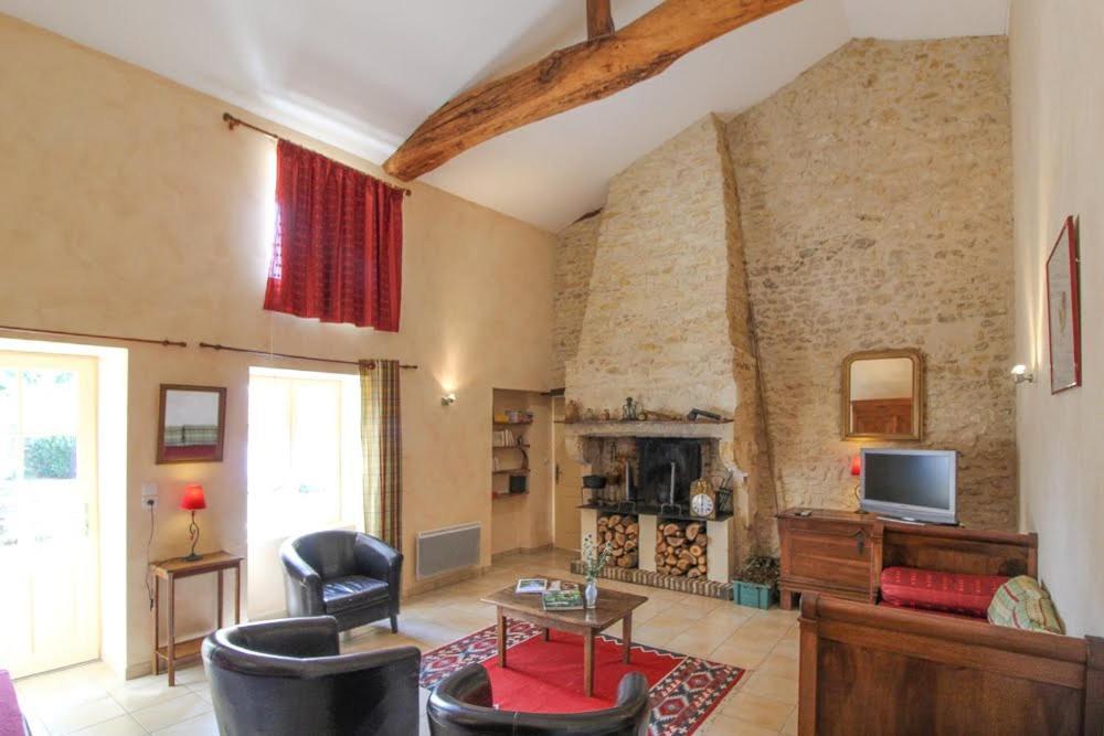 La Jariette Bed & Breakfast Airvault Eksteriør bilde